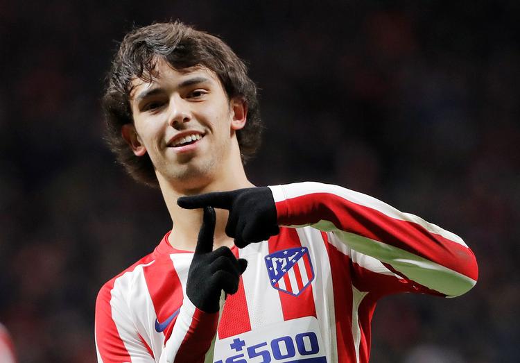 På et straffesparksscoring sendte Joao Felix Atlético Madrid på kurs mod 
    Soccer Football - Champions League - Group D - Atletico Madrid v Lokomotiv Moscow - Wanda Metropolitano, Madrid, Spain - December 11, 2019 Atletico Madrid's Joao Felix celebrates scoring their first goal REUTERS/Juan Medina
   Foto: Juan Medina/Ritzau Scanpix