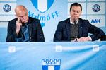 Uenighed om kursen skiller nu Malmö FF-træner Uwe Rösler (tv.) fra klubben og dens sportschef Daniel Andersson. Her ses de ved fredagens pressemøde.
   Foto: 50090 Johan Nilsson/tt/Ritzau Scanpix