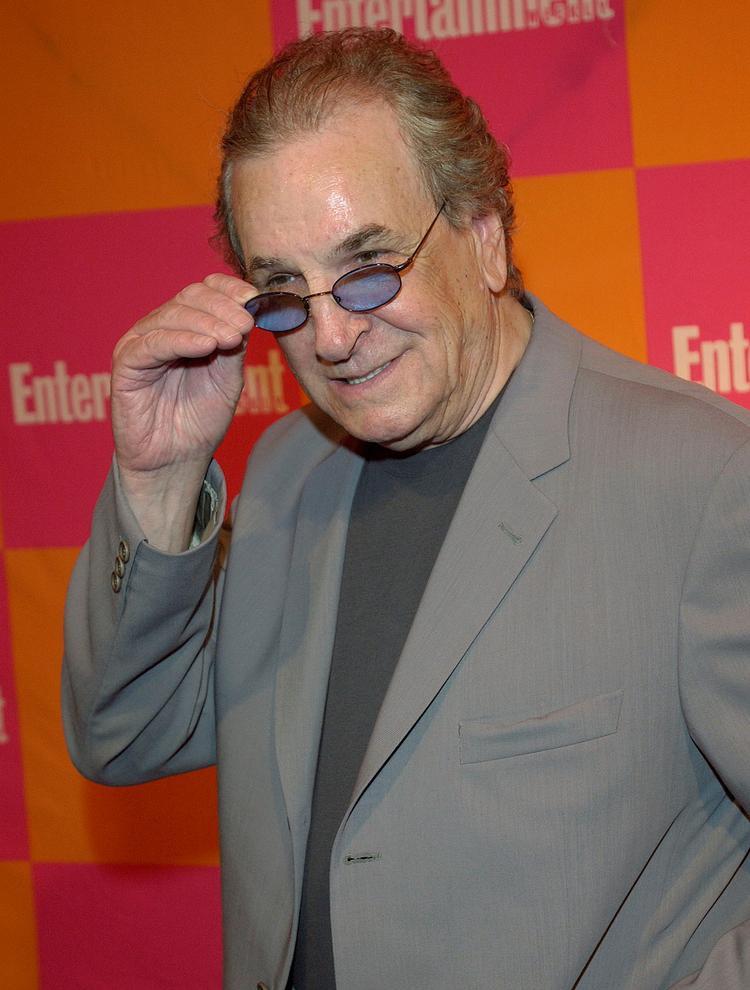 Danny Aiello enkommer her til en fest hos Entertainment Weekly i New York tilbage i 2004. Skuespilleren blev 86 år gammel.    Foto: Chip East/Ritzau Scanpix