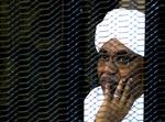 Omar al-Bashir er fundet skyldig i korruption og skal de næste to år opholde sig på et rehabiliteringscenter. Foto: Mohamed Nureldin Abdallah/Ritzau Scanpix