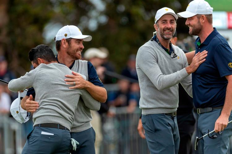 Marc Leishman og Abraham Ancer opnåede et halvt point efter at have været nede med 5 hulleri President's Cup. Foto: Simon Baker/Ritzau Scanpix