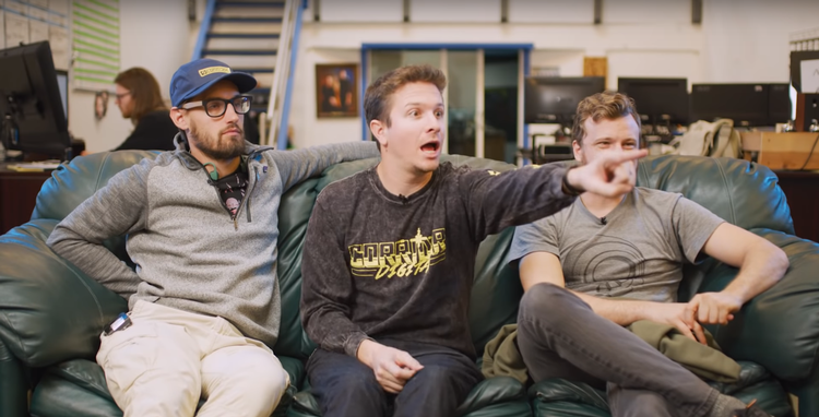 Clint, Wren og Niko er nogle af de faste profesionelle filmfolk fra Corridor Crew, der sætter sig i sofaen og nørder filmmagi. Foto: Corridor Crew