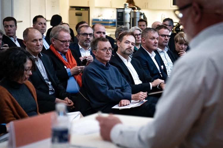 20191216-152314-L-1920x1280we