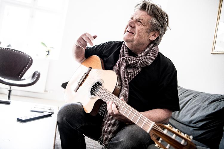 Niels 'Noller' Olsen kendes især for det musikalske samarbejde med broren Jørgen Olsen. Sammen vandt de det internationale melodigrandprix i 2000.   Foto: Linda Johansen