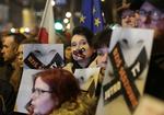 Demonstranter protesterer mod planlagte ændringer af retsvæsenet i byen Kielce, 19. december 2019. Foto: Pawel Malecki/Agencja Gazeta via REUTERS
   Foto: Agencja Gazeta/Ritzau Scanpix