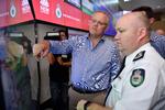 Den politik, han udlægger, stemmer ikke overens med det, han rent faktisk gør, siger klimaekspert Jesper Theilgaard om den australske premierminister Scott Morrison (t.v.).     Foto: Stringer/Ritzau Scanpix