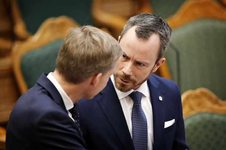 Dansk Folkepartis leder Kristian Thulesen Dahl og Venstres leder Jakob Ellemann-Jensen.
   Foto: Jens Dresling/POLFOTO