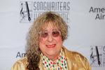 Allee Willis ses her til prisuddelingen Songwriters Hall of Fame Awards i New york i 2018. Allee Willis blev 72 år gammel.  Foto: Eduardo Munoz/Ritzau Scanpix