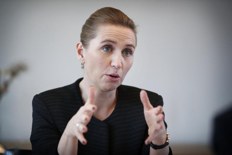»Jeg bliver dagligt fortsat indigneret over, at mennesker, som vi har taget i mod og givet husly, vender sig imod vores samfund. Jeg vil gå langt for at inddæmme det«, siger Mette Frederiksen. Foto: Jens Dresling (arkiv)/POLFOTO