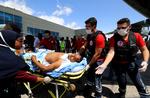 79 mennesker blev dræbt forleden i Mogadishu af en kraftig bilbombe. Nu har USA bombet militante islamister, der menes at stå bag angrebet. Foto: Feisal Omar/Ritzau Scanpix