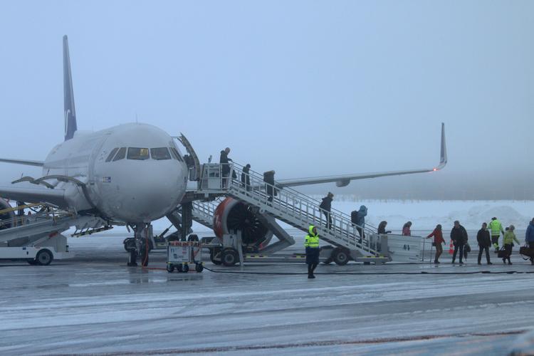 SAS-flyet SK2271 fra København landede som det første internationale fly i Scandinavian Mountains Airport 29. december. Foto: Niklas Wahlström