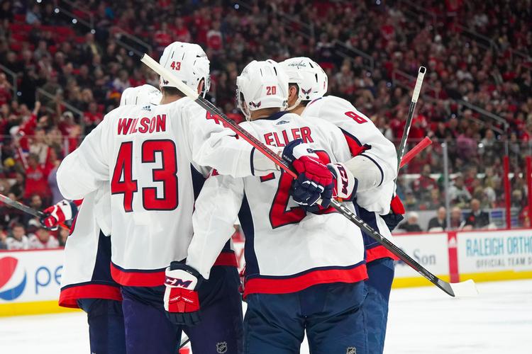 Lars Eller fra Washington Capitals (20) havde en vigtig rolle, da hans hold natten til lørdag dansk tid vandt i NHL.   Foto: James Guillory/Ritzau Scanpix
