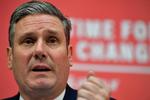Keir Starmer, der tilhører det britiske Labours moderate fløj, ses som favorit til at blive ny partileder. Foto: Ben Stansall/Ritzau Scanpix