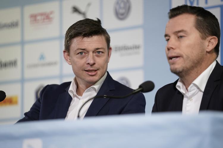 Jon Dahl Tomasson præsenteres som ny træner for Malmö FF på et pressemøde i Malmö. Foto: Niels Christian Vilmann/Ritzau Scanpix