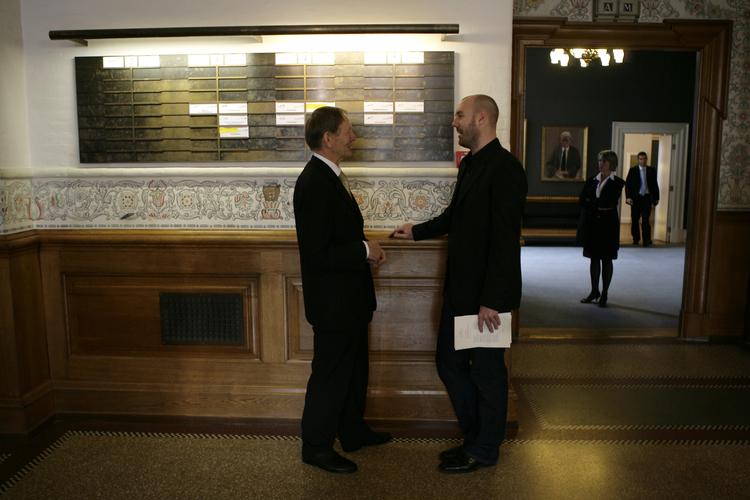 Det er især hans faglige meritter, der gør den 44-årige Christian Hüttemeier (th.) til et godt valg som partisekretær i Venstre. Foto: Peter Hove Olesen/POLFOTO