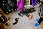 
Der er 20.000 kroner om året at spare, hvis vuggestuebørn starter tidligt i børnehave. Men eksperter, forældre og pædagoger fraråder det. Arkivfoto.
   Foto: Martin Lehmann/POLFOTO