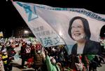 Taiwans præsident, Tsai Ing-wen, har opnået stor popularitet ved at sige, at situationen i Hongkong viser, hvor vigtigt det er at lægge afstand til Kina. Foto: Tyrone Siu/Ritzau Scanpix