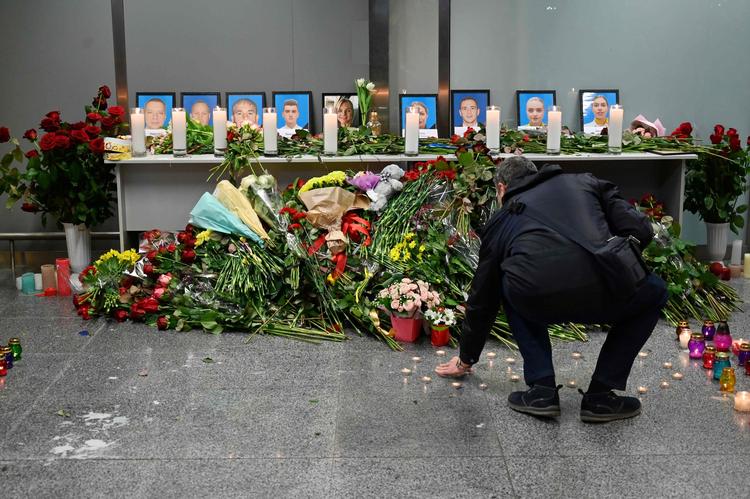11 ukrainere døde, da det ukrainske passagerfly styrtede ned i Tehran.  Foto: Sergei Supinsky/Ritzau Scanpix