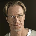 Anders Roslund har skrevet en meget lang, men elegant designet krimi med titlen 'Hun skal leve'.  Foto: PR