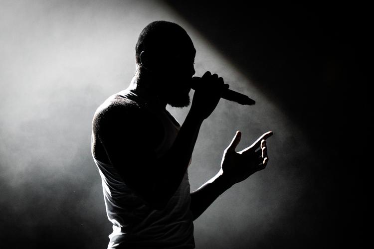 Engelske Stormzy lever op til sit navn: Han er havnet i musikalsk stormvejr med rapkollegaen Wiley.     Foto: Jens Hartmann Schmidt/POLFOTO