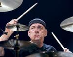 Rush-trommeslageren Neil Peart er død. Her ses han til en koncert i MGM Grand Garden Arena i Las Vegas i 2004.    Foto: Ethan Miller/Ritzau Scanpix
