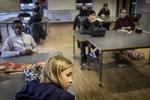 Andelen af tosprogede elever på Rådmandsgades Skole er faldet fra 75 til 42 procent siden 2010. Sille Østergaard Jensen har aldrig set det som et problem at være en minoritet. Foto: Mads Nissen/POLFOTO