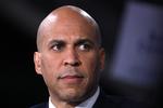 Det er bl.a. pengemangel, der får Cory Booker til at indstille sin kampagne.   Foto: Christopher Aluka Berry/Ritzau Scanpix