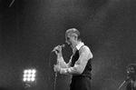 David Bowie - her fotograferet til en koncert i Falkonerteatret i 1976 - var en læsehest. En af de bøger, der stod højt i kurs hos sangeren, var Edward Bulwer-Lyttons bog 'Zanoni' fra 1842. Foto: Hansen Ole/POLFOTO