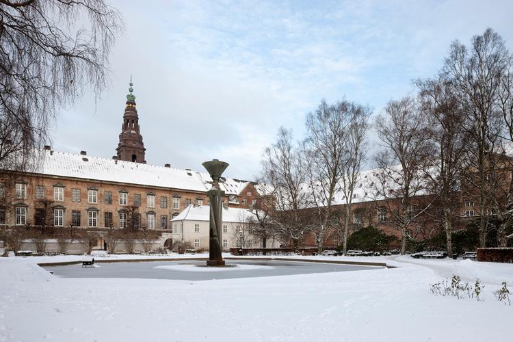 Rigsarkivet flytter efter 300 år ved Slotsholmen. 