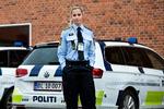 Politiet er en mandsdomineret verden, og da Signe Pedersen begyndte på Politiskolen havde hun en positiv fordom om kvinderne, som hun fik bekræftet: De er meget stærke – både fysisk og mentalt.

   Foto: Finn Frandsen/POLFOTO