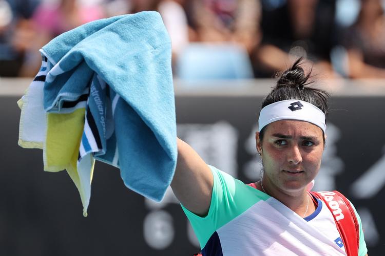 Ons Jabeur er en teknisk begavelse, hvis fysik er blevet fremhævet som hendes største svaghed. Men det er ved at ændre sig. Natten til fredag vil det vise sig, om Jabeurs fysik og dagsform er til at slå Caroline Wozniacki. Foto: David Gray/Ritzau Scanpix