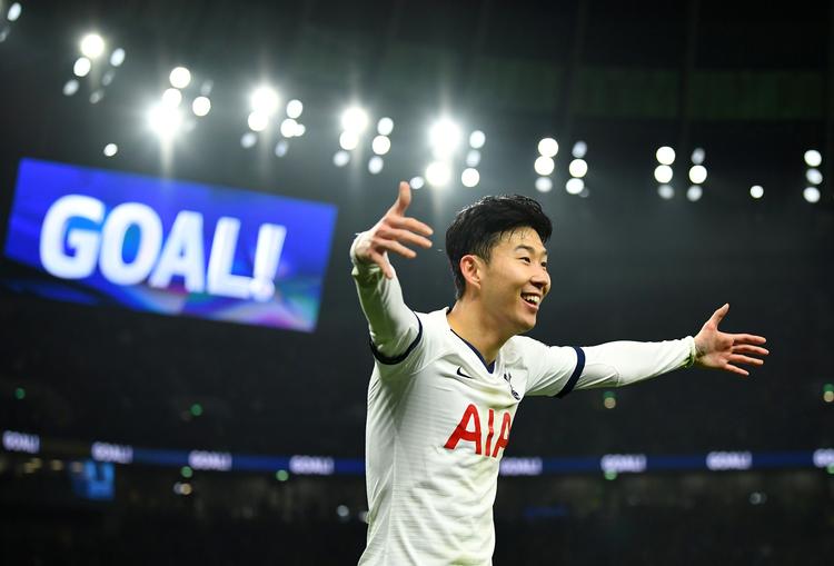Tottenhams Son Heung-min havde den afgørende fod på bolden, da holdet scorede til 2-1. Det er Tottenhams første sejr i fem kampe.  Foto: Dylan Martinez/Ritzau Scanpix