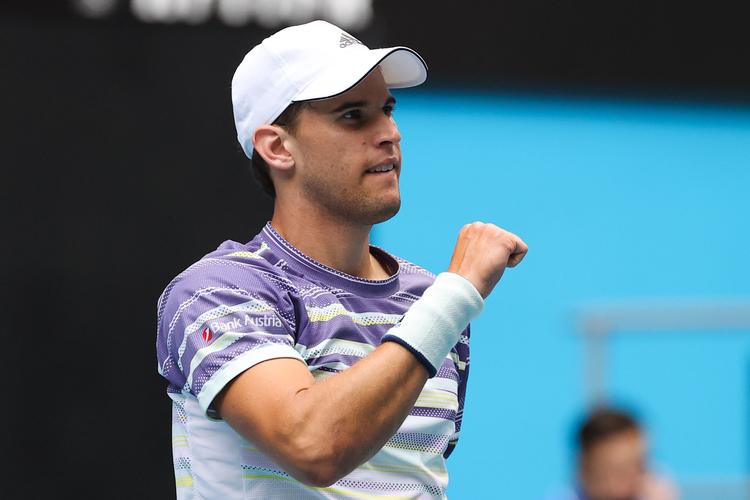 »Det var en svær kamp. Alex spillede fantastisk, og han havde opbakning fra tilskuerne ... Men jeg elsker at spille i sådan en kulisse«, sagde  Dominic Thiem ifølge nyhedsbureauet AFP efter den slidsomme sejr i fem sæt. 

 Foto: David Gray/Ritzau Scanpix