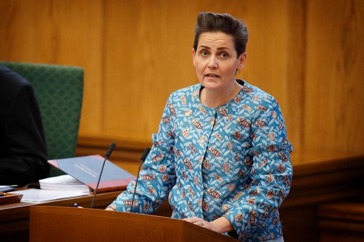 Pia Olsen Dyhr mener, at Kina skal blande sig udenom, fordi vi i Danmark har fri presse.    Foto: Jens Dresling/POLFOTO