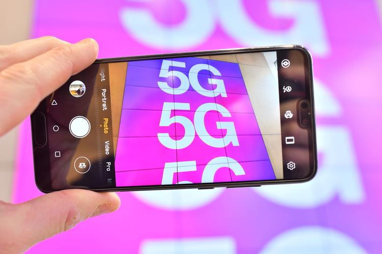 Storbritannien vil tillade den kinesiske telegigant Huawei at spille en rolle i opbygningen af et 5G-mobilnetværk. Men det bliver en rolle med begrænsninger. Foto: Justin Tallis/Ritzau Scanpix