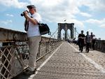 New York City er en populær destinations hos danske USA-rejsende, og fra Brooklyn Bridge får man et flot vue over byens skyline.
 
   Foto: Thomas Borberg/POLFOTO