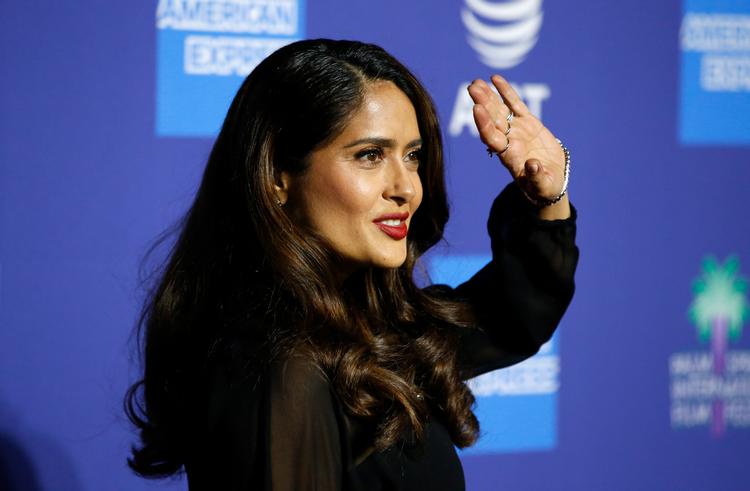 Selma Hayek spiller en af hovedrollerne i Sally Potters 'The Roads Not Taken', der skal dyste i hovedkonkurrencen. Foto: Mario Anzuoni/Ritzau Scanpix