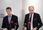 
    Sundhedsminister Magnus Heunicke (th) og direktør i Sundhedsstyrelsen, Søren Brostrøm anser risikoen for at nyt virus kommer til Danmark for lille. Foto: Liselotte Sabroe/Ritzau Scanpix