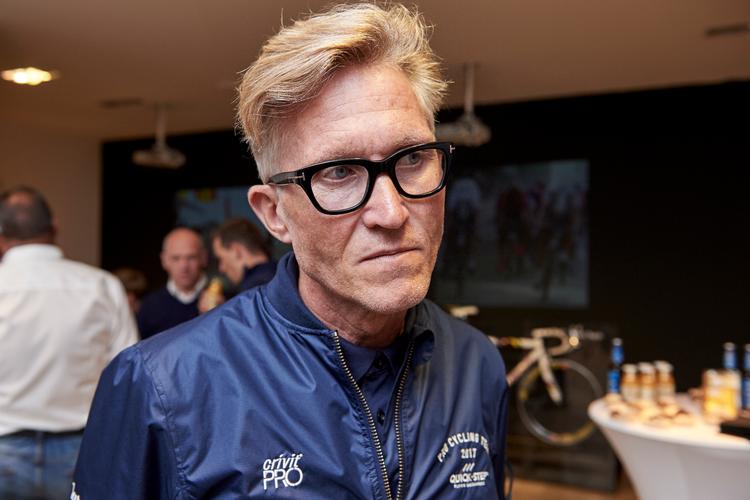 Brian Holm opfordrer Fuglsang til at besvare anklagerne om, at han skulle samarbejde med dopinglægen Michele Ferrari.  Foto: Claus Bonnerup/POLFOTO