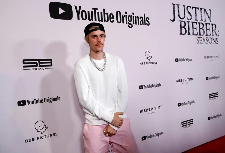 Sangeren Justin Bieber brød i sin tid igennem via YouTube. For tiden kan han følges i dokumentaren 'Justin Bieber Seasons' på YouTube Premium, ligesom hans nyeste single 'Yummy' er blandt de mest sete, aktuelle musikvideoer på YouTube.     Foto: Mario Anzuoni/Ritzau Scanpix