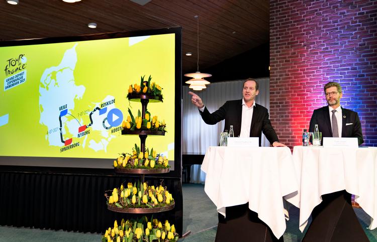 Løbsdirektør for Tour de France, Christian Prudhomme og overborgmester og bestyrelsesformand for Grand Départ Copenhagen Denmark, Frank Jensen (S), var med ved præsentationen i dag i Vejle.  Foto: Henning Bagger/Ritzau Scanpix
