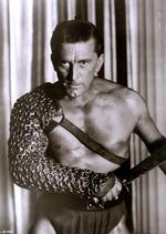 Kirk Douglas, der døde i 2020, var op igennem 50'erne og 60'erne en af de absolut største stjerner i Hollywood. Han spillede blandt andet med i Stanley Kubricks storfilm 'Spartacus'. Nu bliver han anklaget for at forgrebet sig seksuelt på den dengang bare 16-årige skuespillerkollega Natalie Wood, der døde i 1981, af hendes lillesøster Lana Wood.  Foto: Ho/Ritzau Scanpix