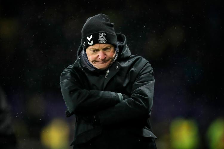 Brøndby-træner Niels Frederiksen (øverst) skal støbe medaljer med svækket trup, OB skal i slutspillet uden profilen Bashkim Kadrii (th.), mens AGF-træner David Nielsen (tv.) jagter medaljer til Aarhus-klubben. Der er masser af drama i vente, når Superligaen begynder på fredag. Foto: Jens Dresling/POLFOTO