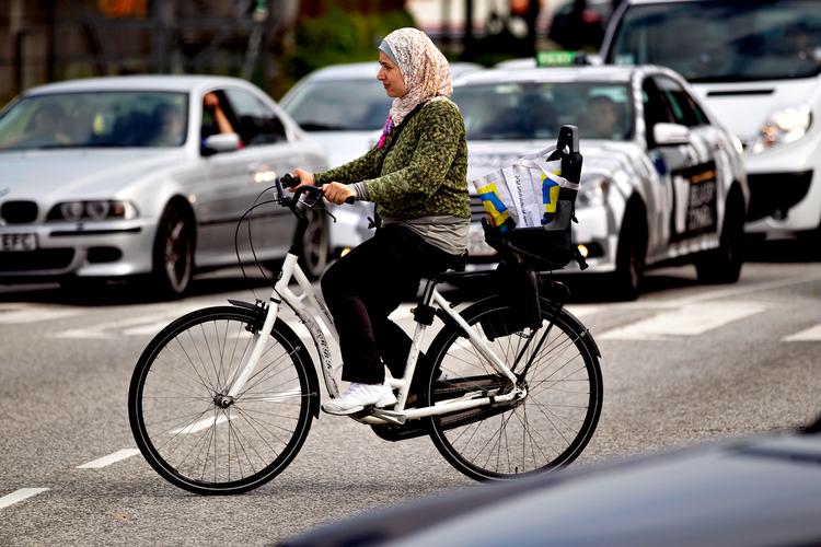 Mange steder i København er blandt andet sikkerheden for cyklister utilstrækkelig. Men ofte udskydes sikkerhedsforbedringer, fordi kommunen er ved at ramme anlægsloftet. Arkivfoto. Foto: Jacob Ehrbahn/POLFOTO