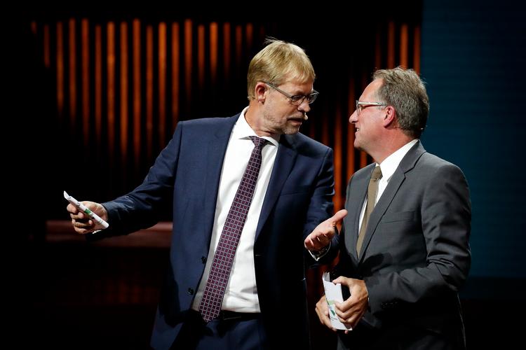 Dansk Industri har udsigt til at blive en endnu stærkere lobbyorganisation. Her ses DI's formand, Lars-Peter Søbye, sammen med organisationens administrerende direktør, Lars Sandahl Sørensen.   Foto: Jens Dresling/POLFOTO