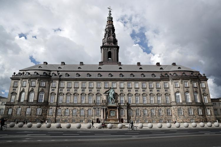 Den amerikanske journalist Michael Grunwald er voldsomt imponeret over en høring på Christiansborg. Foto: Jens Dresling/POLFOTO