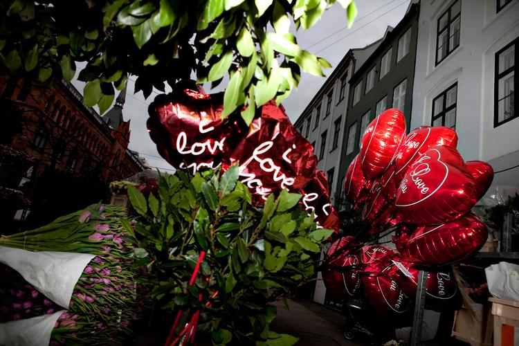 14. februar er valentinsdag. Ibyen guider dig til årets måske mest forhadte mærkedag. Foto: Joachim Adrian/POLFOTO