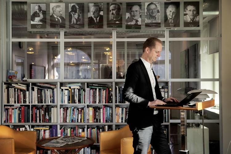 Christian Jensen skal betale 100.000 kroner i bøde for at have udgivet bogen 'Syv år for PET'.   Foto: Peter Hove Olesen/POLFOTO
