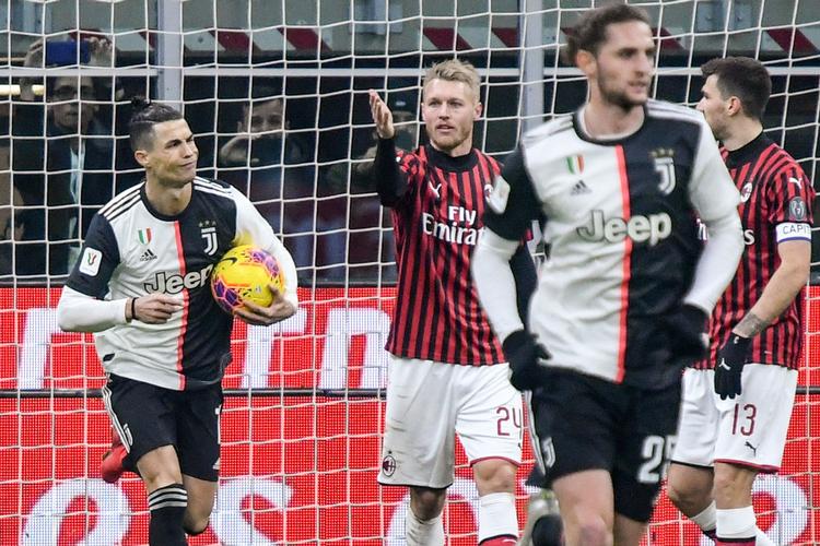 Med et straffespark i overtiden holdt Cristiano Ronaldo liv i en vanvittig stime: Med udligningen mod AC Milan og Simon Kjær er portugiseren oppe på at have scoret i 13 kampe i træk. Siden 1. december har han scoret 18 mål, deraf 6 på straffespark. Foto: Alberto Pizzoli/Ritzau Scanpix