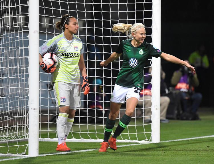 Pernille Harder fortsætter med at score mål for Wolfsburg. Foto: Fabian Bimmer/Ritzau Scanpix